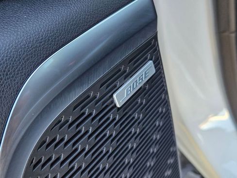 Used 2025 Buick Enclave Sport Touring image 27