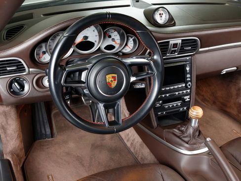 Used 2009 Porsche 911 Carrera S RWD image 65