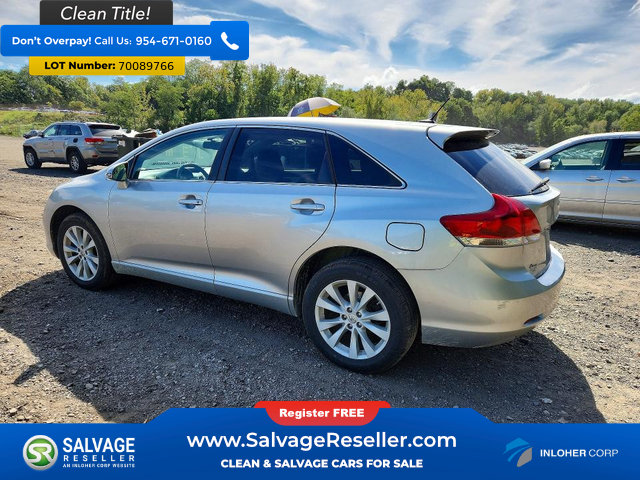 Used 2015 Toyota Venza LE AWD/4WD image 3