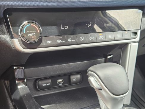Used 2022 Kia Seltos S FWD image 22