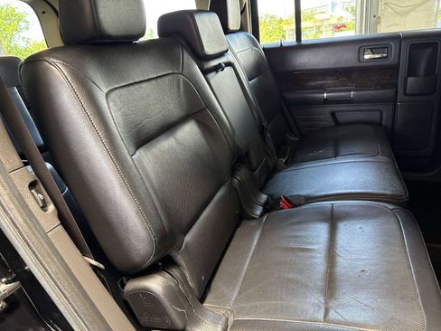 Used 2018 Ford Flex Limited w/ Equipment Group 301A FWD image 20