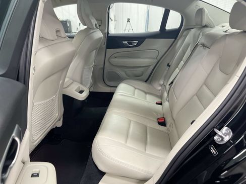 Used 2023 Volvo S60 B5 Plus FWD image 23