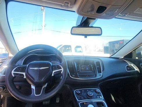 Used 2016 Chrysler 200 Limited image 13
