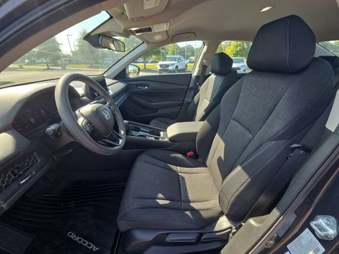 Used 2025 Honda Accord LX image 18