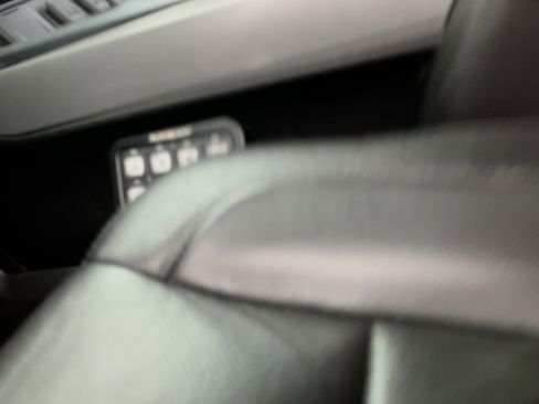 Used 2018 Chevrolet Silverado 2500 LTZ image 28