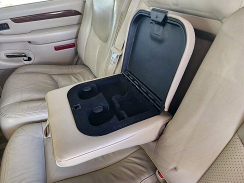 Used 2004 Cadillac Escalade AWD image 75