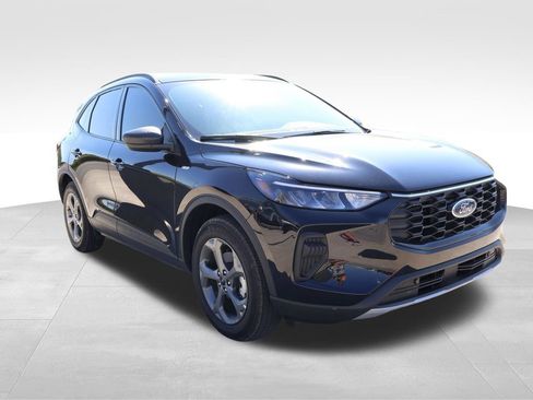 Certified 2026 Ford Escape ST-Line w/ Tech Pack #1 FWD image 13