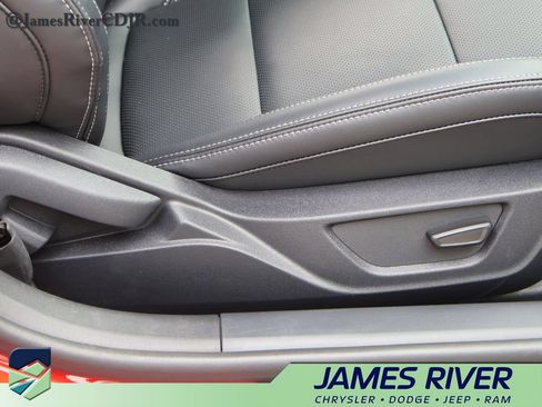 Used 2026 Ford Mustang Premium RWD image 10