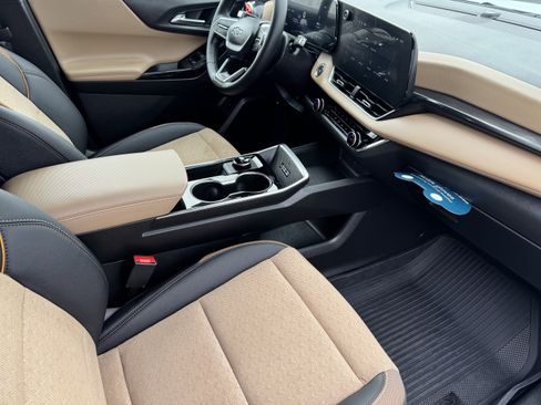 Certified 2026 Chevrolet Equinox ACTIV w/ LPO, Floor Liner Package image 21