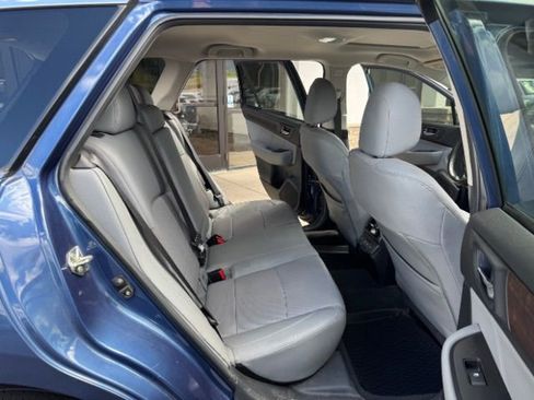 Used 2019 Subaru Outback 3.6R Limited w/ Popular Package #2 image 11