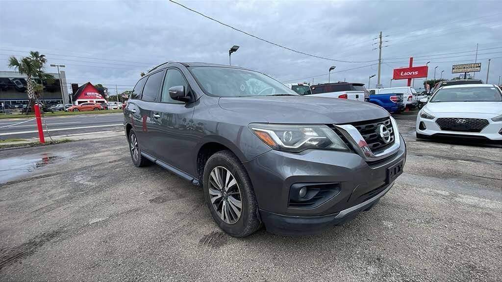 Used 2017 Nissan Pathfinder SL FWD image 10