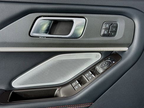 Used 2025 Ford Explorer ST w/ Sun And Sound Package image 20