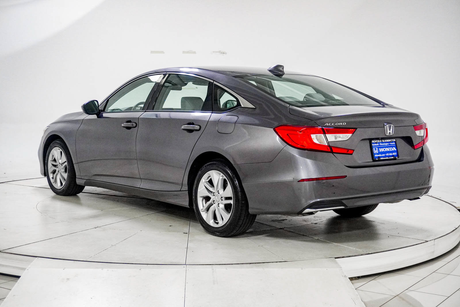 Used 2018 Honda Accord LX image 6