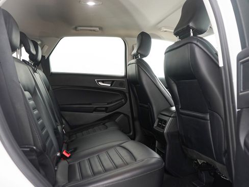 Used 2024 Ford Edge SEL image 12