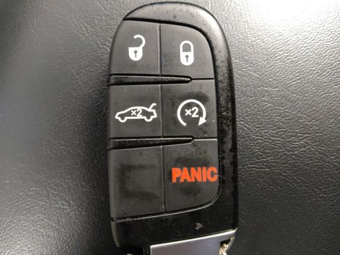 Used 2023 Dodge Charger SXT w/ Blacktop Package image 32