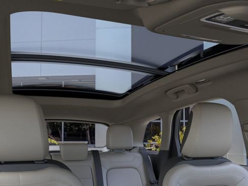 New 2025 Lincoln Corsair Grand Touring image 21