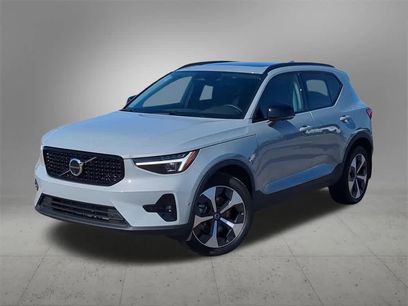 Used 2026 Volvo XC40 B5 Plus w/ Protection Package Premier