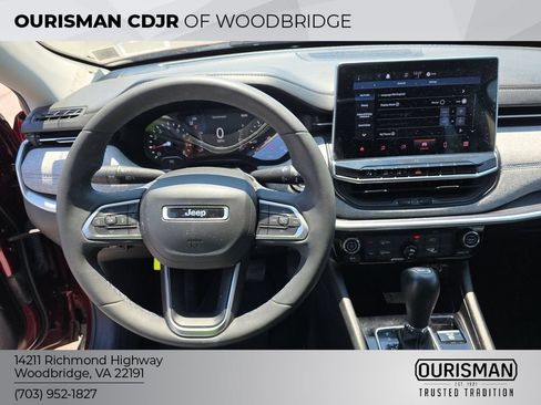 Used 2022 Jeep Compass Latitude AWD/4WD image 7