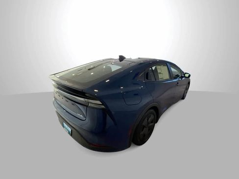 New 2026 Toyota Prius Plug-In Hybrid image 8