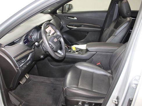 Used 2021 Cadillac XT4 Sport FWD image 17