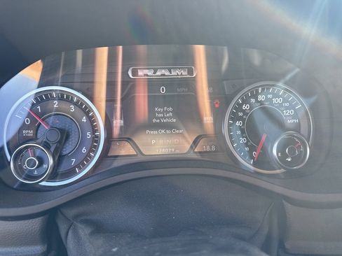 Used 2019 RAM 1500 Laramie image 9