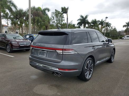 Certified 2023 Lincoln Aviator Reserve w/ Equipment Group 201A image 4