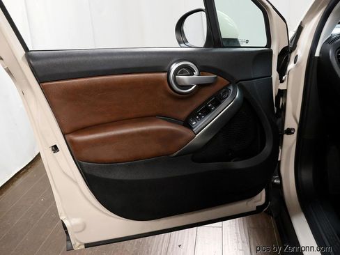 Used 2016 FIAT 500X Trekking Plus image 28