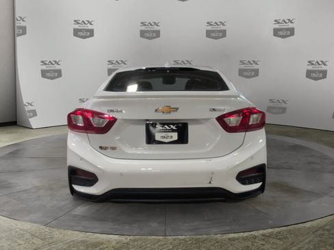 Used 2017 Chevrolet Cruze Premier FWD image 4