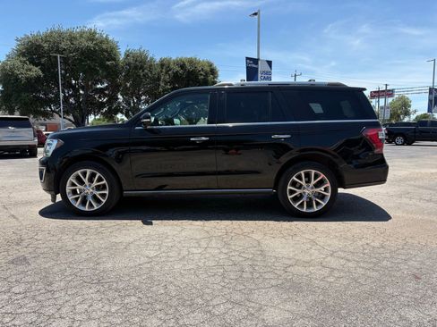 Used 2018 Ford Expedition Limited w/ Equipment Group 302A RWD image 9