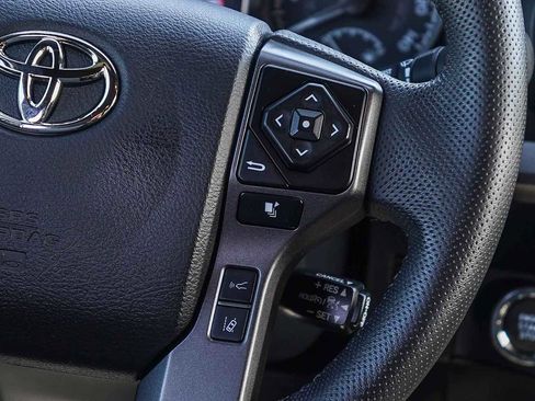 Used 2023 Toyota Tacoma TRD Off-Road w/ Advanced Technology Package image 18