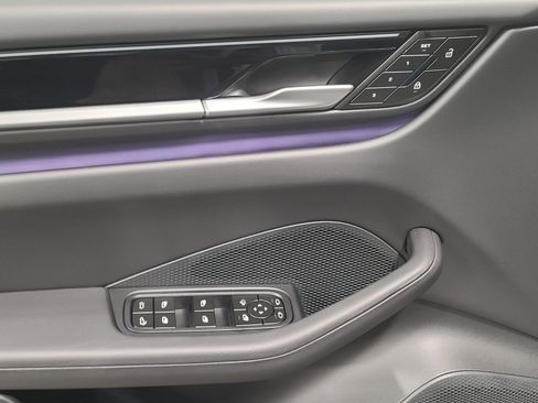 New 2026 Porsche Macan Electric RWD image 14
