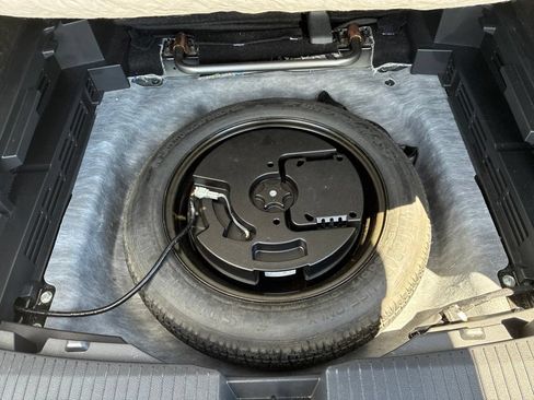 Used 2023 Nissan Rogue SV FWD image 12