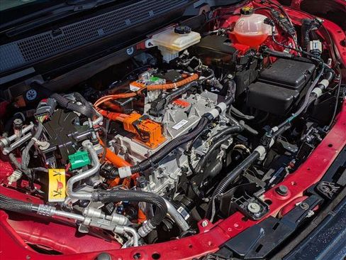 Used 2025 Chevrolet Equinox EV RS w/ Convenience Package II image 23