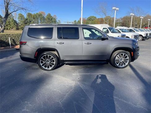 Used 2022 Jeep Wagoneer Series II w/ Premium Group I image 34