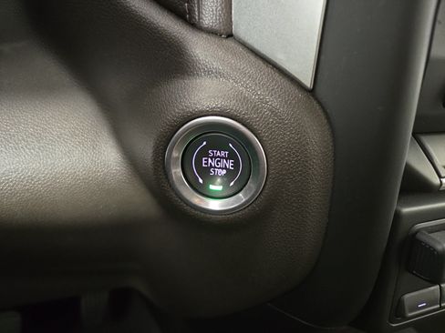 Certified 2019 Chevrolet Silverado 1500 LT w/ All-Star Edition AWD/4WD image 24