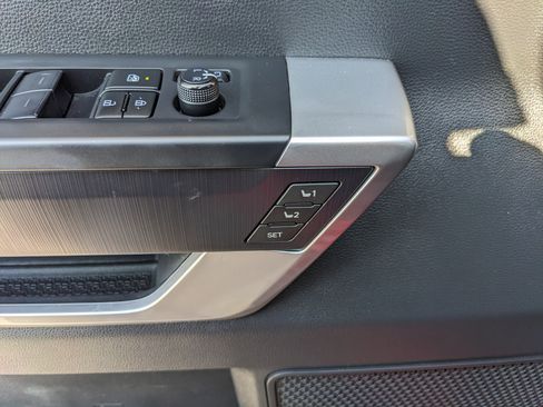 Used 2024 Toyota Tundra Platinum image 22