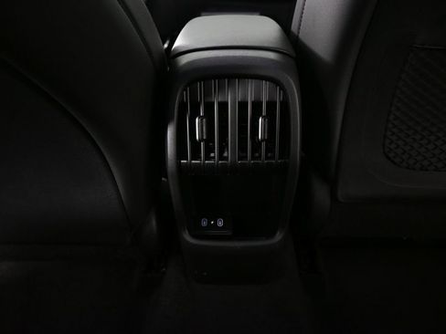 Used 2024 Hyundai Kona Limited image 18