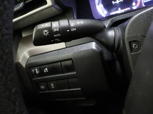 Certified 2024 Toyota Tacoma TRD Off-Road AWD/4WD image 25