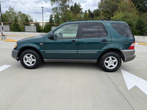 Used 1999 Mercedes-Benz ML 320 4MATIC image 9
