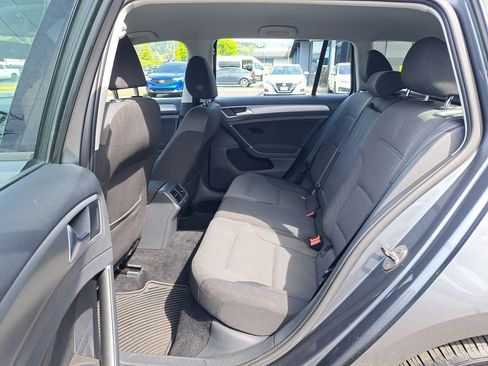 Used 2016 Volkswagen Golf S FWD image 12