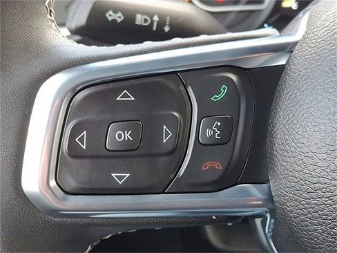 Used 2025 Jeep Wrangler Sahara w/ Safety Group image 20