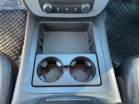 Used 2014 GMC Yukon SLT image 27