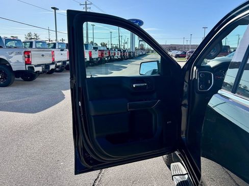 Used 2022 Chevrolet Silverado 1500 LTZ w/ LTZ Premium Package image 8