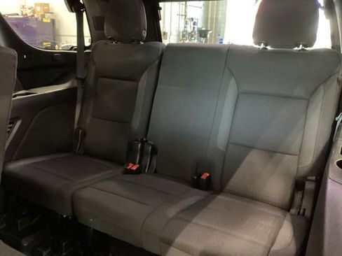 Used 2023 GMC Yukon SLE w/ Gmc Pro Safety Plus Package AWD/4WD image 14
