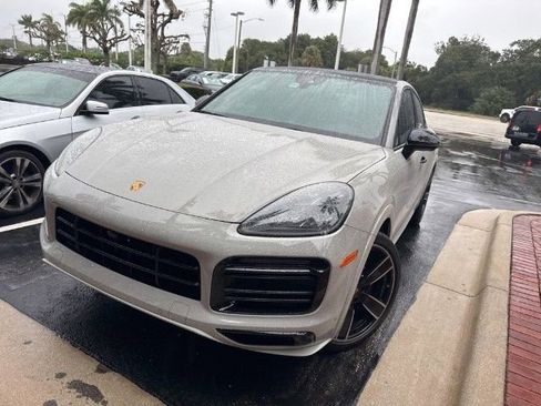 Certified 2023 Porsche Cayenne GTS image 2