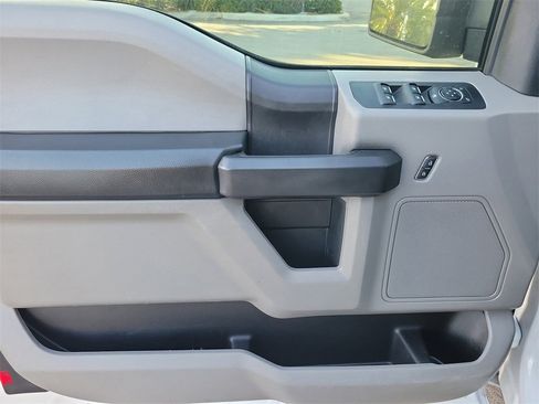 Used 2018 Ford F150 XL w/ Equipment Group 101A Mid image 14