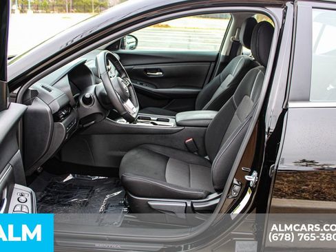 Used 2025 Nissan Sentra SV w/ All-Weather Package image 16