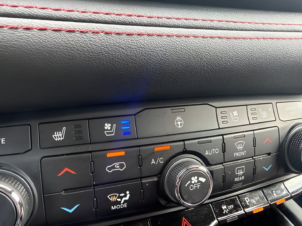 Used 2024 Dodge Durango R/T RWD image 20
