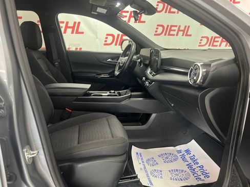 Used 2026 Chevrolet Equinox LT FWD image 12