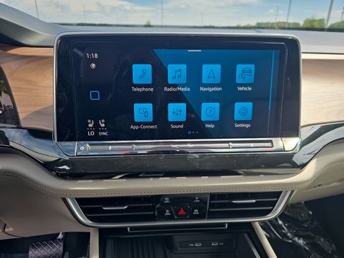 New 2026 Volkswagen Atlas SE image 22